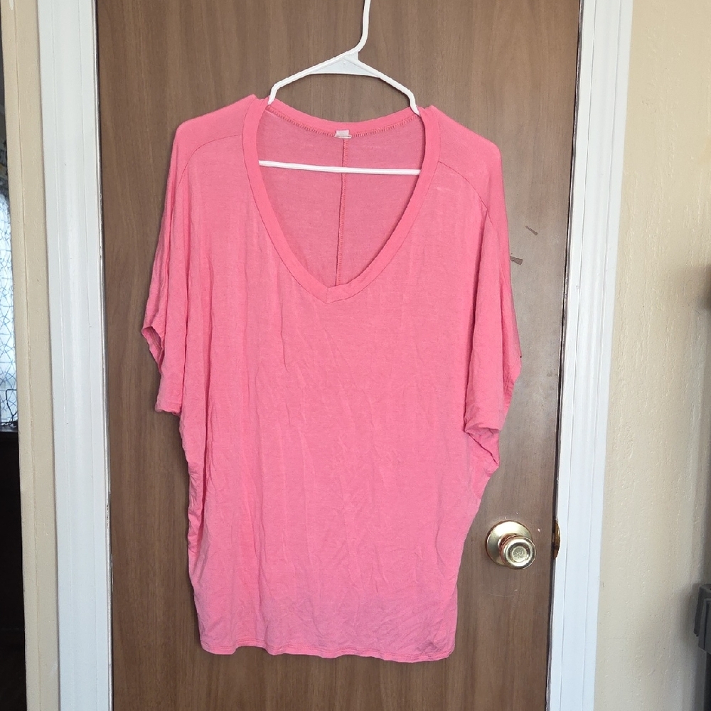 💖 Coral V-Neck Short Sleeve Top